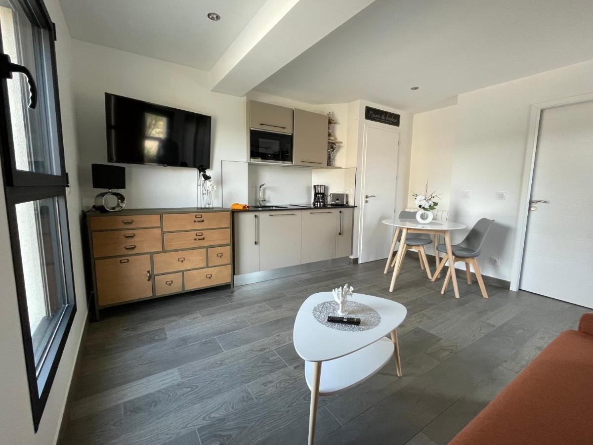 Au Charme Des Marees Apartment *